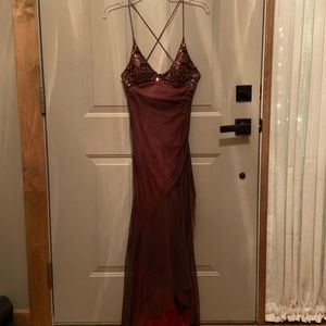 Size 6 maroon spaghetti strap prom dress